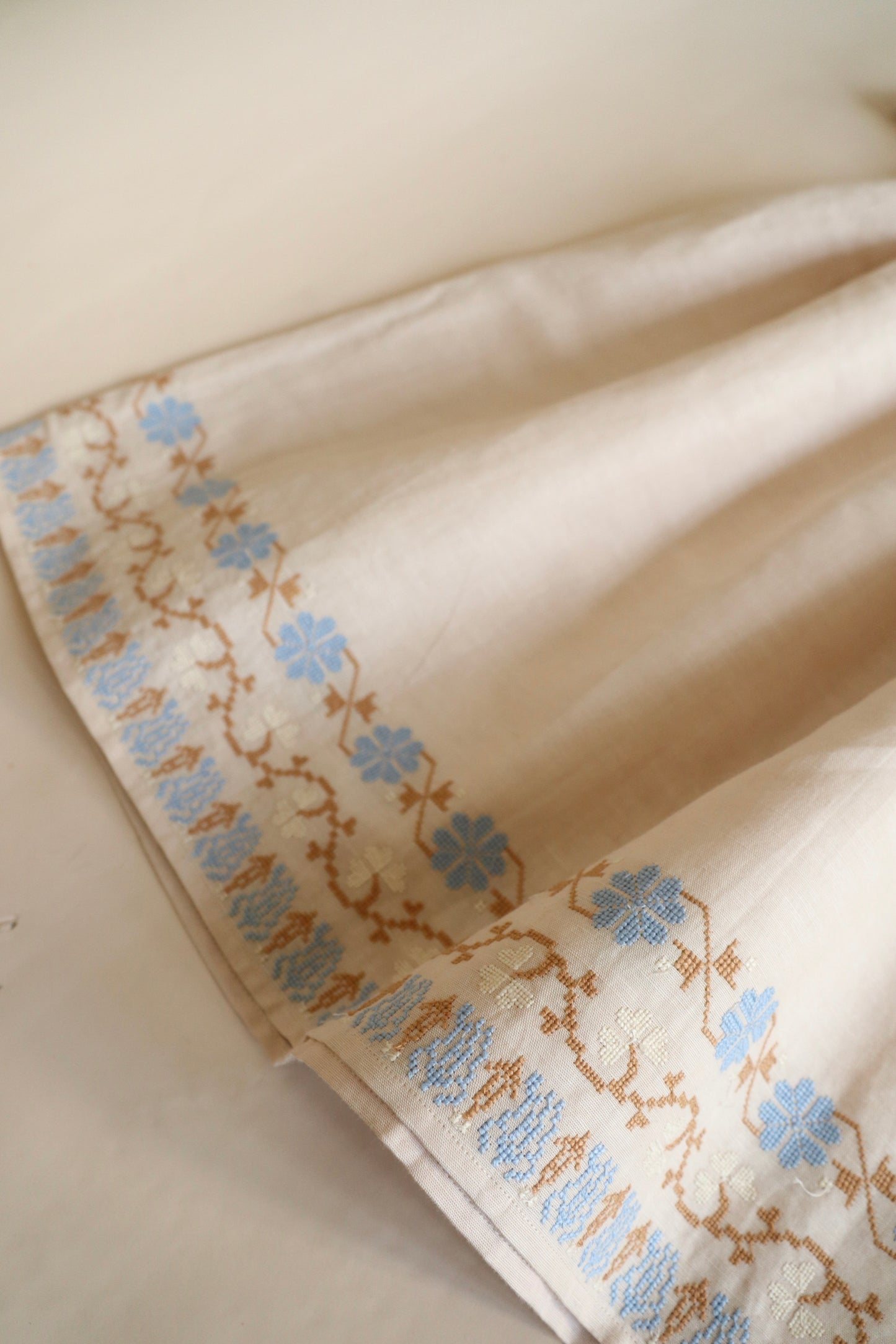 Sonali Smock Dress - Linen (Exclusive)